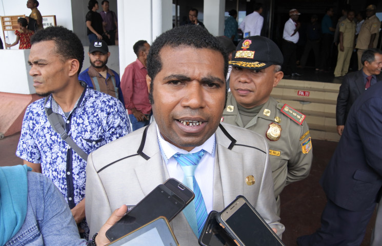 Bupati Biak Janji Segera Transfer Dana Pilkada ke KPU